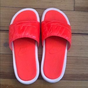 Nike WMNS Benassi JDI Ultra